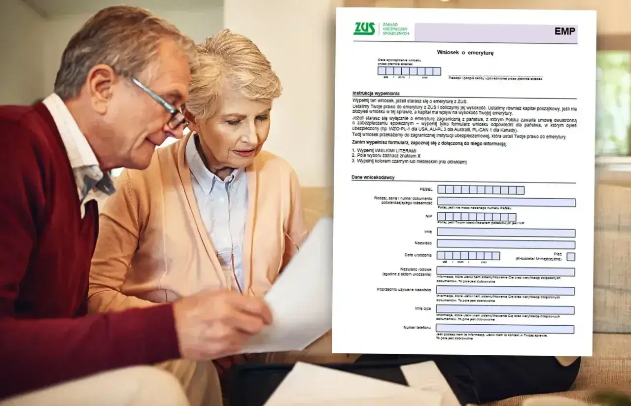 Para seniorów analizuje dokument ZUS dotyczący wniosku o emeryturę. ZUS wyrównanie emerytury rocznik 1952.